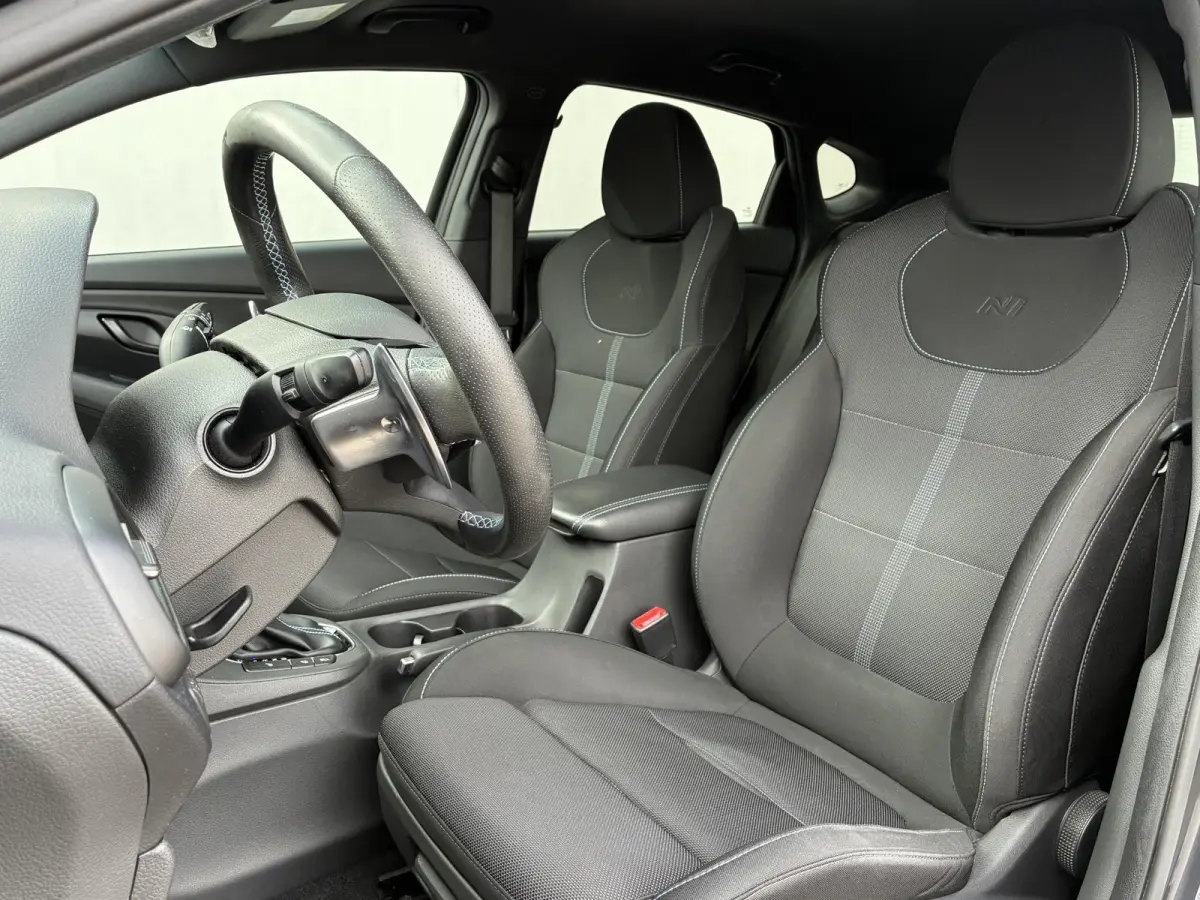 2.0 N 280pk DCT 8 / Fabrieksgarantie t/m 12-2026 / Dealer onderhouden / Trekgewicht 1600 kg / Stuur- & Stoel verwarming / Cruise control / Achteruitrijcamera / Keyless Entry/Start / Apple Ca