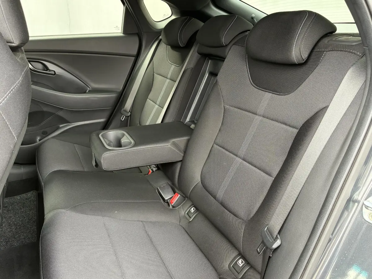 2.0 N 280pk DCT 8 / Fabrieksgarantie t/m 12-2026 / Dealer onderhouden / Trekgewicht 1600 kg / Stuur- & Stoel verwarming / Cruise control / Achteruitrijcamera / Keyless Entry/Start / Apple Ca
