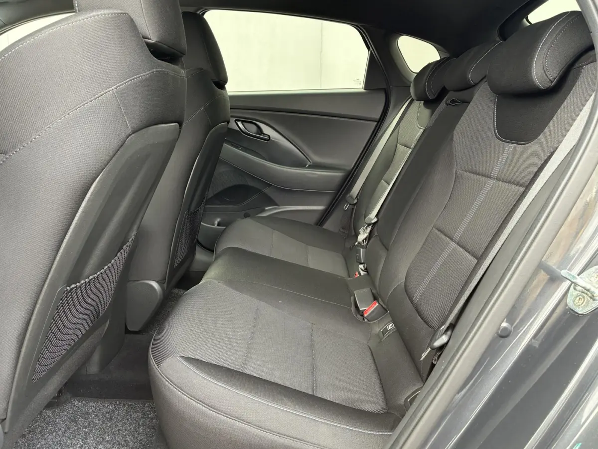 2.0 N 280pk DCT 8 / Fabrieksgarantie t/m 12-2026 / Dealer onderhouden / Trekgewicht 1600 kg / Stuur- & Stoel verwarming / Cruise control / Achteruitrijcamera / Keyless Entry/Start / Apple Ca