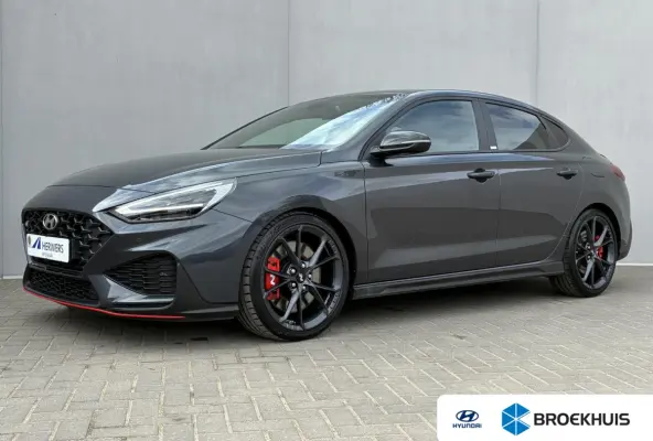 2.0 N 280pk DCT 8 / Fabrieksgarantie t/m 12-2026 / Dealer onderhouden / Trekgewicht 1600 kg / Stuur- & Stoel verwarming / Cruise control / Achteruitrijcamera / Keyless Entry/Start / Apple Ca