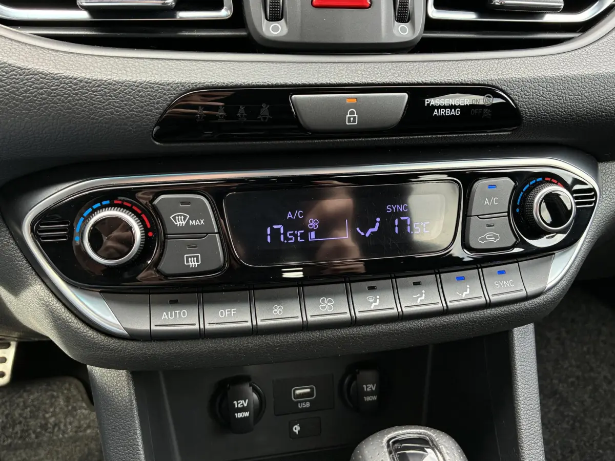 2.0 N 280pk DCT 8 / Fabrieksgarantie t/m 12-2026 / Dealer onderhouden / Trekgewicht 1600 kg / Stuur- & Stoel verwarming / Cruise control / Achteruitrijcamera / Keyless Entry/Start / Apple Ca