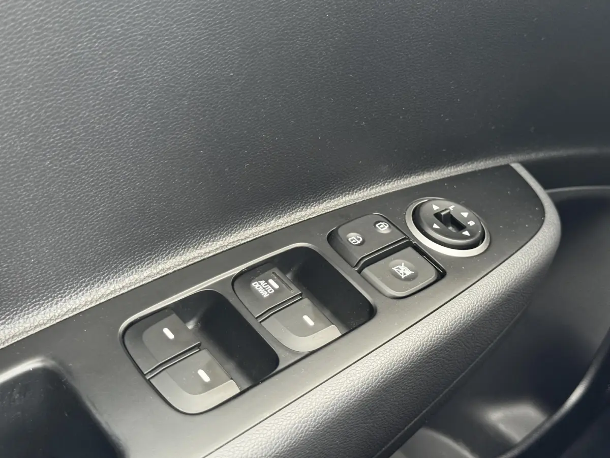 1.0i Comfort / 17.569 km!!!! / Airco / Cruise control / Bluetooth /