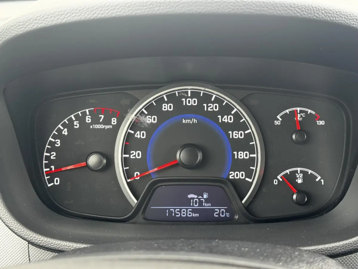 1.0i Comfort / 17.569 km!!!! / Airco / Cruise control / Bluetooth /