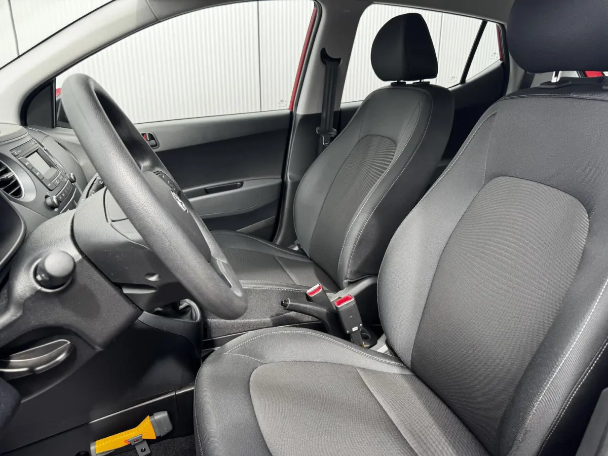 1.0i Comfort / 17.569 km!!!! / Airco / Cruise control / Bluetooth /