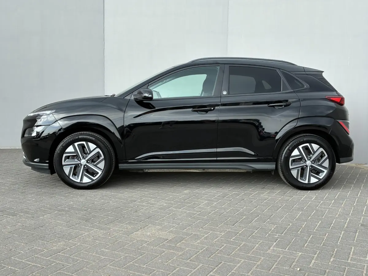 EV Fashion 39 kWh / SOH 95% / Fabrieksgarantie t/m 05-2027 / Dealer Onderhouden / Apple Carplay/Android Auto / Navigatie / 3-Fase laden / Snelladen /