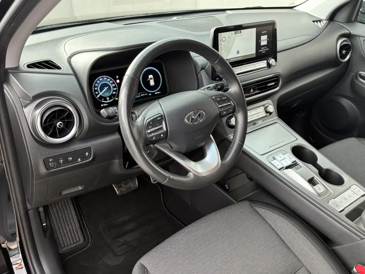 EV Fashion 39 kWh / SOH 95% / Fabrieksgarantie t/m 05-2027 / Dealer Onderhouden / Apple Carplay/Android Auto / Navigatie / 3-Fase laden / Snelladen /