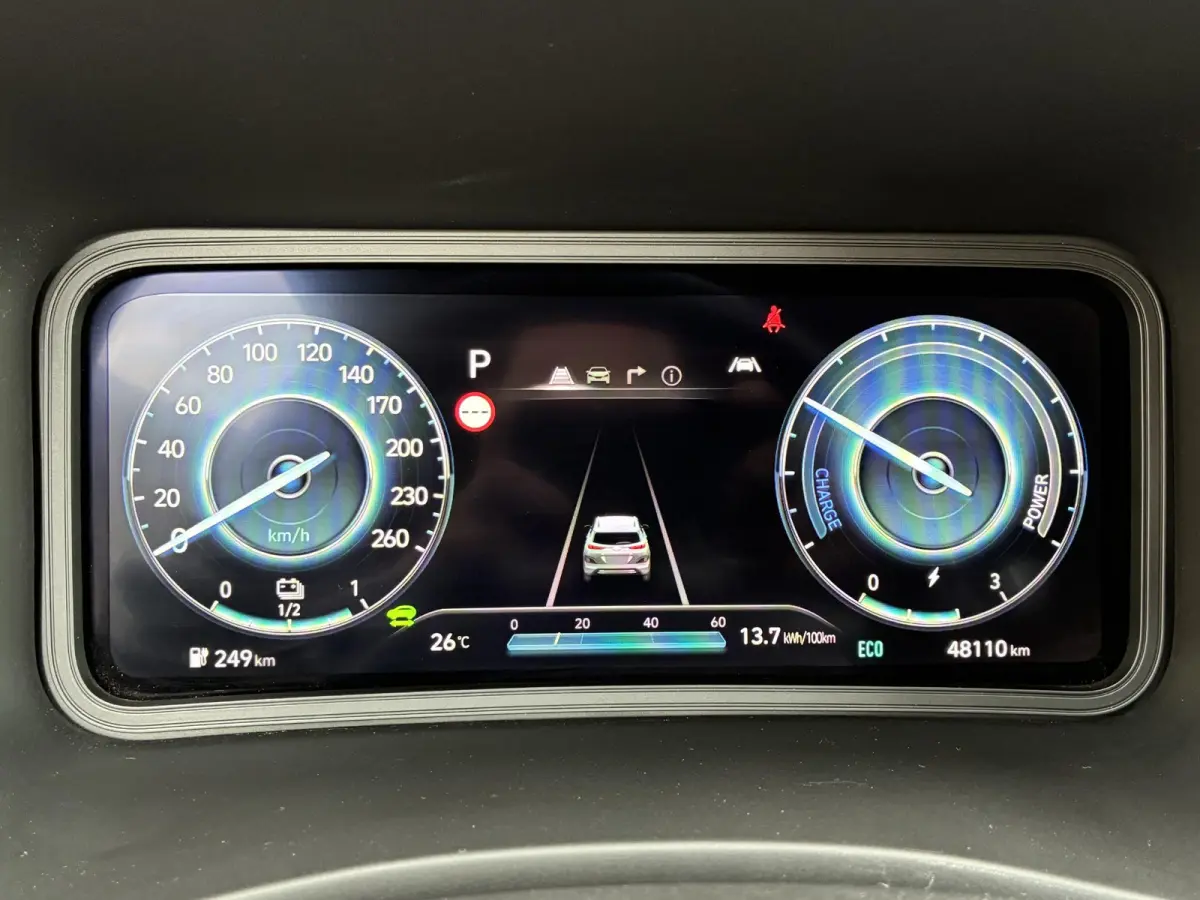 EV Fashion 39 kWh / SOH 95% / Fabrieksgarantie t/m 05-2027 / Dealer Onderhouden / Apple Carplay/Android Auto / Navigatie / 3-Fase laden / Snelladen /