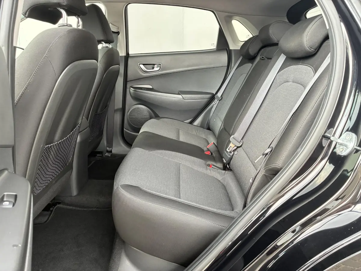 EV Fashion 39 kWh / SOH 95% / Fabrieksgarantie t/m 05-2027 / Dealer Onderhouden / Apple Carplay/Android Auto / Navigatie / 3-Fase laden / Snelladen /