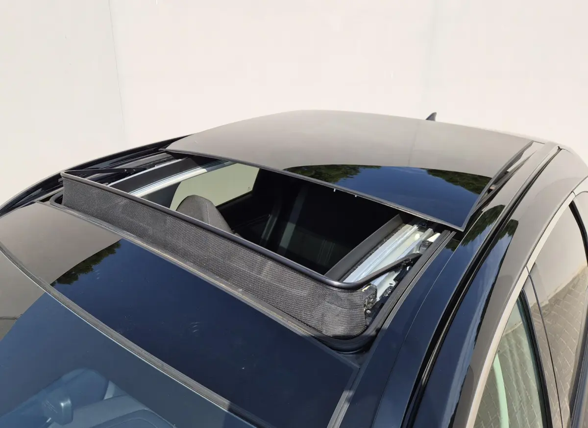 1.6 T-GDI PHEV Comfort Smart Sky 4WD / Dealeronderhouden / Fabrieksgarantie tot 06-2027 / Glazen schuif- en kanteldak / Stuur- & Stoelverwarming / Trekgewicht 1350 kg / Adaptief cruise contr