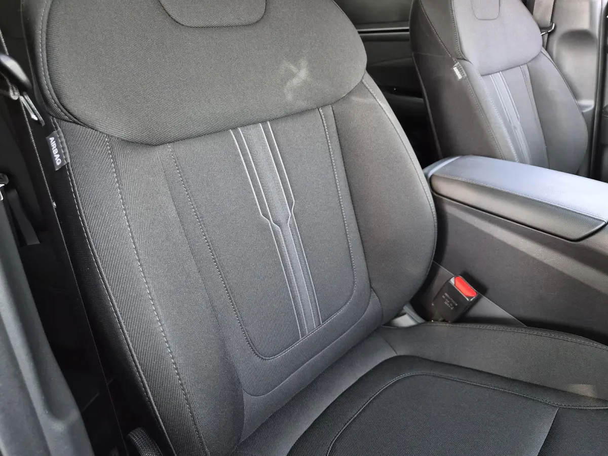1.6 T-GDI PHEV Comfort Smart Sky 4WD / Dealeronderhouden / Fabrieksgarantie tot 06-2027 / Glazen schuif- en kanteldak / Stuur- & Stoelverwarming / Trekgewicht 1350 kg / Adaptief cruise contr