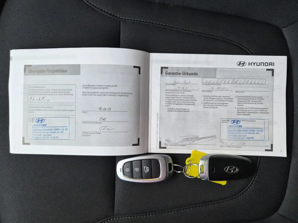 1.6 T-GDI PHEV Comfort Smart Sky 4WD / Dealeronderhouden / Fabrieksgarantie tot 06-2027 / Glazen schuif- en kanteldak / Stuur- & Stoelverwarming / Trekgewicht 1350 kg / Adaptief cruise contr