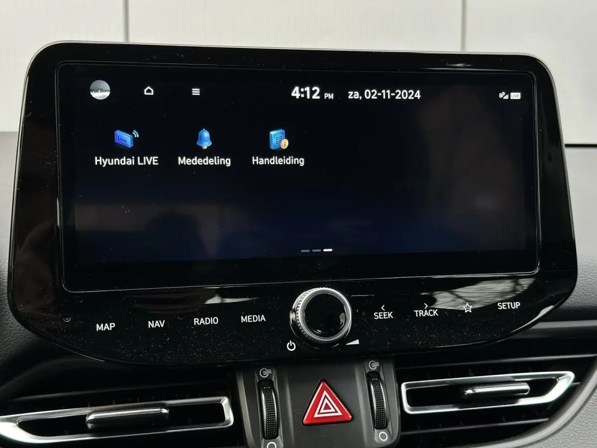 1.0 T-GDi MHEV Comfort / Demo Deal / Navigatie / Climate & Cruise Control / 8 Inch Multimediascherm / Sailing Blue /