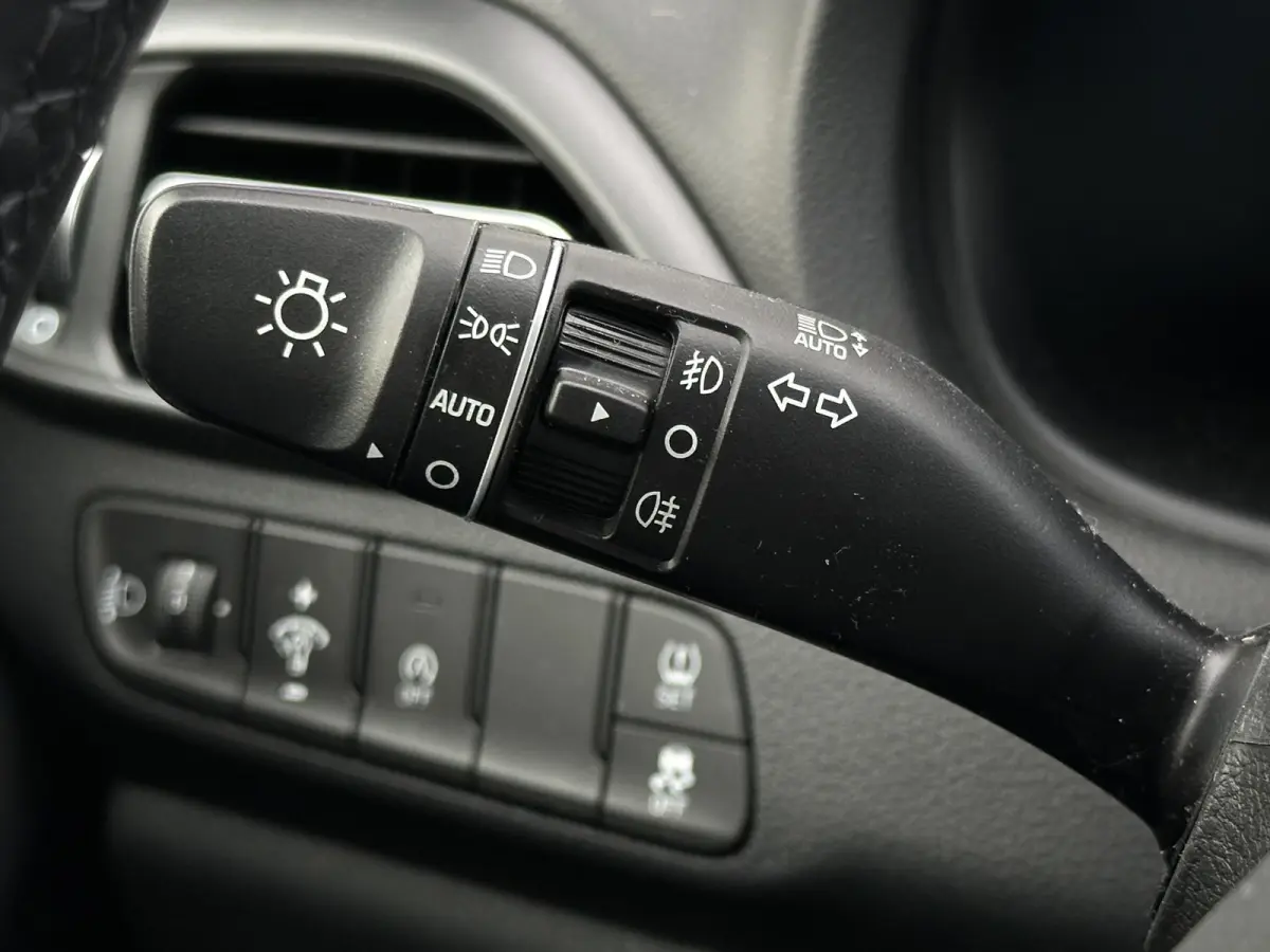 1.0 T-GDi MHEV Comfort / Demo Deal / Navigatie / Climate & Cruise Control / 8 Inch Multimediascherm / Sailing Blue /