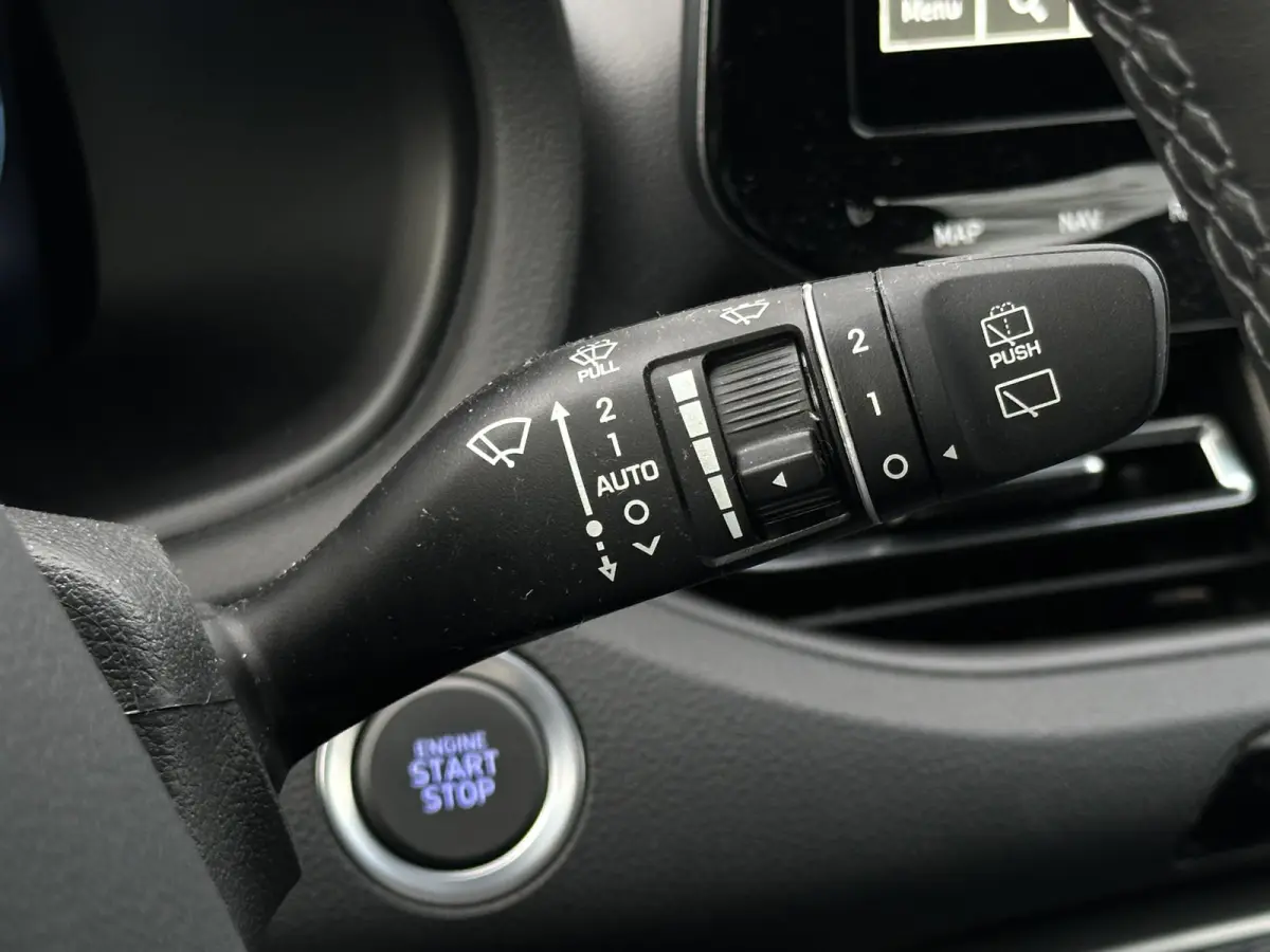 1.0 T-GDi MHEV Comfort / Demo Deal / Navigatie / Climate & Cruise Control / 8 Inch Multimediascherm / Sailing Blue /