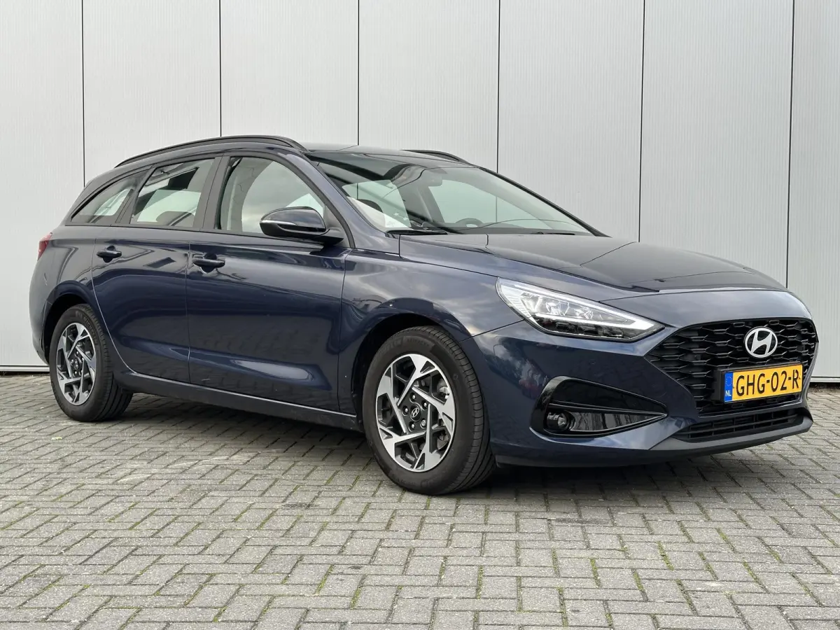 1.0 T-GDi MHEV Comfort / Demo Deal / Navigatie / Climate & Cruise Control / 8 Inch Multimediascherm / Sailing Blue /