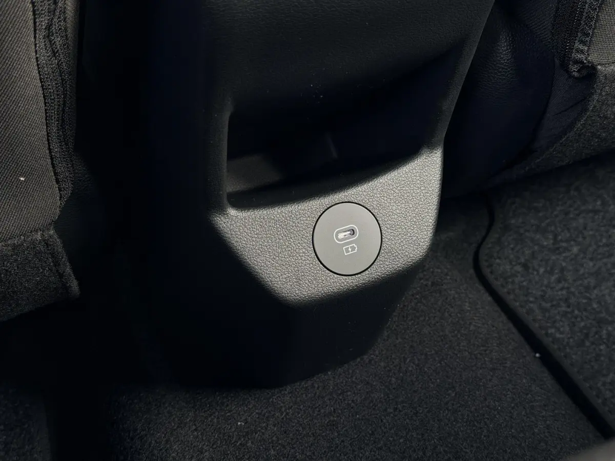 1.0 T-GDI Comfort / Led koplampen / Navigatie / Cruise Control / Apple Carplay / 16"lm /