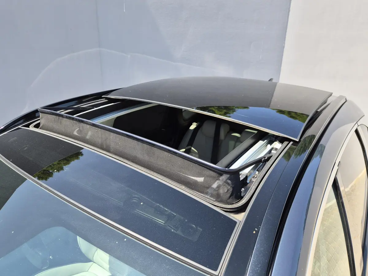 1.6 T-GDI PHEV Premium Sky 4WD / Glazen schuif- en kanteldak / Rondomzicht camera / Trekgewicht 1.350 kg / Elektrische achterklep / Stuur- Stoel & Achterbank verwarming / Adaptief cruise con