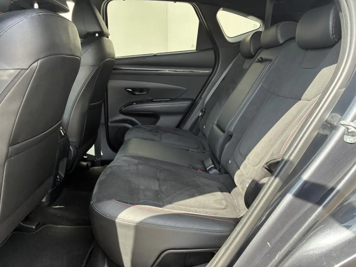 1.6 T-GDI PHEV N Line Edition 4WD / Fabrieksgarantie t/m 04-2027 / Dealer Onderhouden / Stoel-/Stuurverwarming / Achteruitrijcamera / Navigatie / Apple Carplay/Android Auto / Adaptieve Cruis