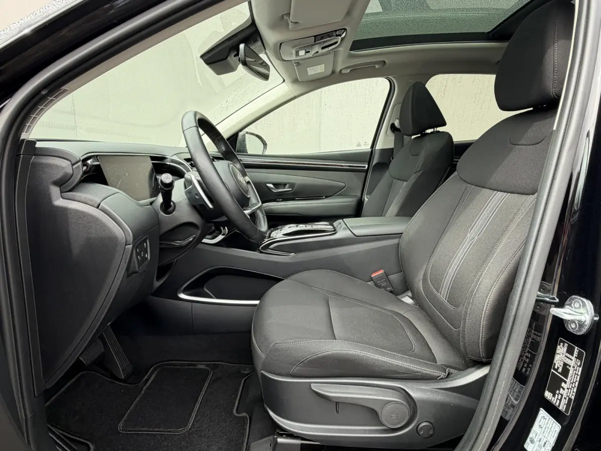1.6 T-GDI PHEV Comfort Smart Sky 4WD / Dealer Onderhouden / SOH 100% / Panoramadak / Adaptief Cruise Control / Navigatie / Achteruitrijcamera / Apple Carplay & Android Auto / Stoel & Stuurve