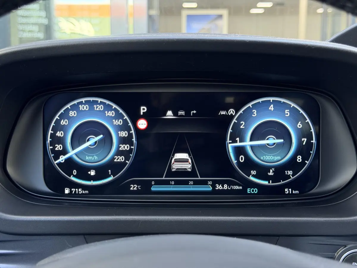1.0 T-GDI Premium Automaat / Automaat / LED Verlichting / Stoel- & Stuurverwarming / Keyless / Climate Control / Adaptive Cruise Control / Navigatie / Achteruitrijcamera / Parkeersensoren Vo
