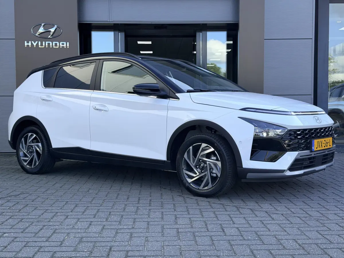 1.0 T-GDI Premium Automaat / Automaat / LED Verlichting / Stoel- & Stuurverwarming / Keyless / Climate Control / Adaptive Cruise Control / Navigatie / Achteruitrijcamera / Parkeersensoren Vo