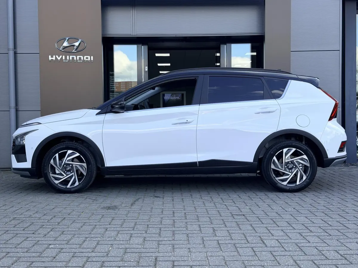 1.0 T-GDI Premium Automaat / Automaat / LED Verlichting / Stoel- & Stuurverwarming / Keyless / Climate Control / Adaptive Cruise Control / Navigatie / Achteruitrijcamera / Parkeersensoren Vo