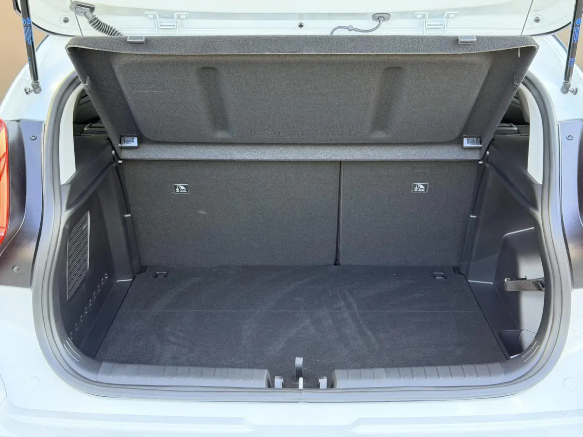 1.0 T-GDI Premium Automaat / Automaat / LED Verlichting / Stoel- & Stuurverwarming / Keyless / Climate Control / Adaptive Cruise Control / Navigatie / Achteruitrijcamera / Parkeersensoren Vo