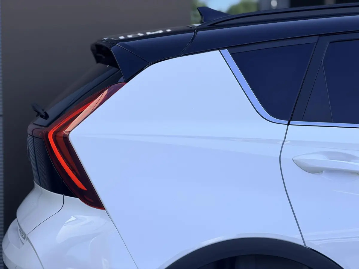 1.0 T-GDI Premium Automaat / Automaat / LED Verlichting / Stoel- & Stuurverwarming / Keyless / Climate Control / Adaptive Cruise Control / Navigatie / Achteruitrijcamera / Parkeersensoren Vo
