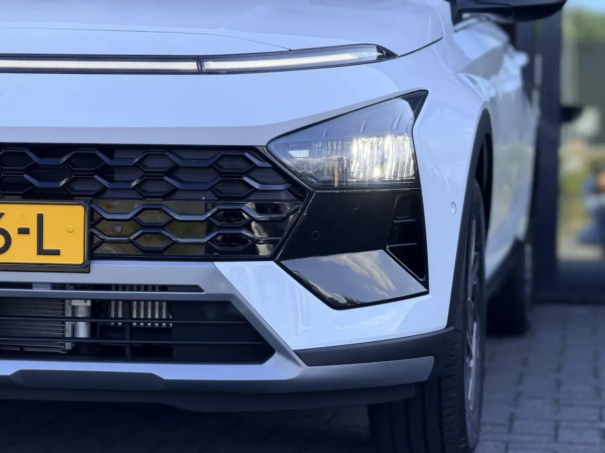 1.0 T-GDI Premium Automaat / Automaat / LED Verlichting / Stoel- & Stuurverwarming / Keyless / Climate Control / Adaptive Cruise Control / Navigatie / Achteruitrijcamera / Parkeersensoren Vo