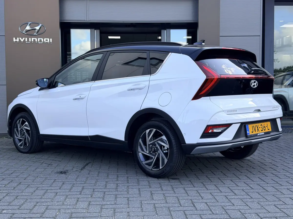 1.0 T-GDI Premium Automaat / Automaat / LED Verlichting / Stoel- & Stuurverwarming / Keyless / Climate Control / Adaptive Cruise Control / Navigatie / Achteruitrijcamera / Parkeersensoren Vo