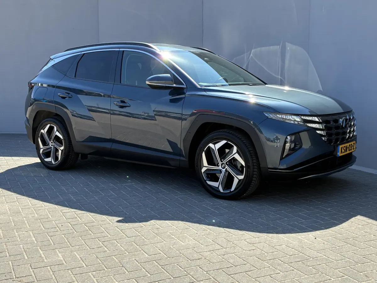1.6 T-GDI PHEV Comfort 4WD / Premium Lederen Bekleding / Dealer Onderhouden / Stoel-/Stuurverwarming / Achteruitrijcamera / Navigatie / Apple Carplay/Android Auto /