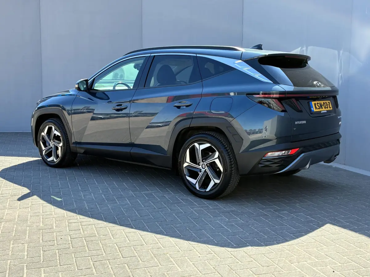 1.6 T-GDI PHEV Comfort 4WD / Premium Lederen Bekleding / Dealer Onderhouden / Stoel-/Stuurverwarming / Achteruitrijcamera / Navigatie / Apple Carplay/Android Auto /