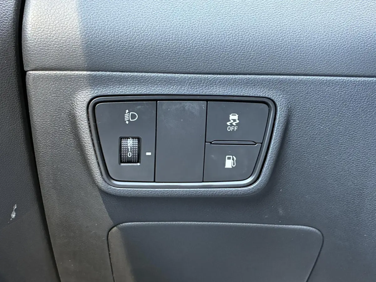 1.6 T-GDI PHEV Comfort 4WD / Premium Lederen Bekleding / Dealer Onderhouden / Stoel-/Stuurverwarming / Achteruitrijcamera / Navigatie / Apple Carplay/Android Auto /