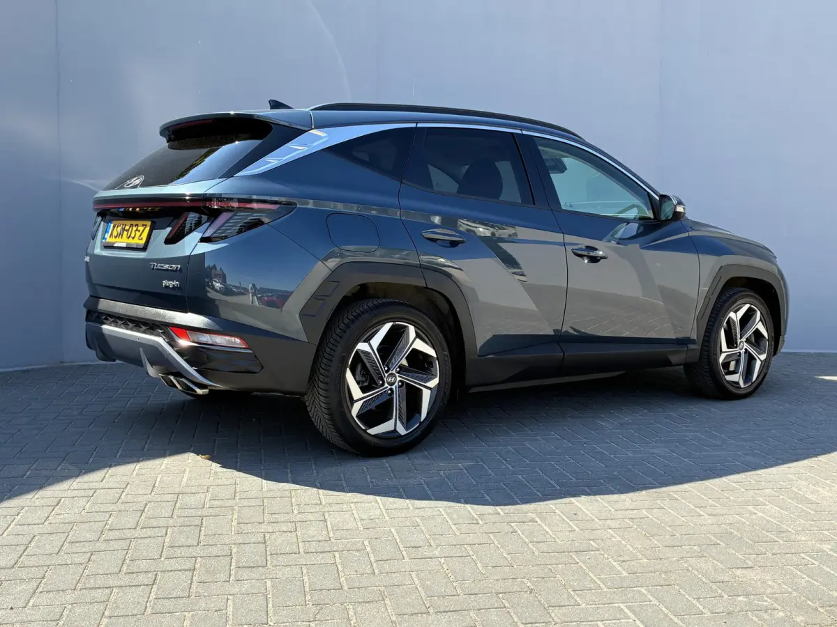 1.6 T-GDI PHEV Comfort 4WD / Premium Lederen Bekleding / Dealer Onderhouden / Stoel-/Stuurverwarming / Achteruitrijcamera / Navigatie / Apple Carplay/Android Auto /