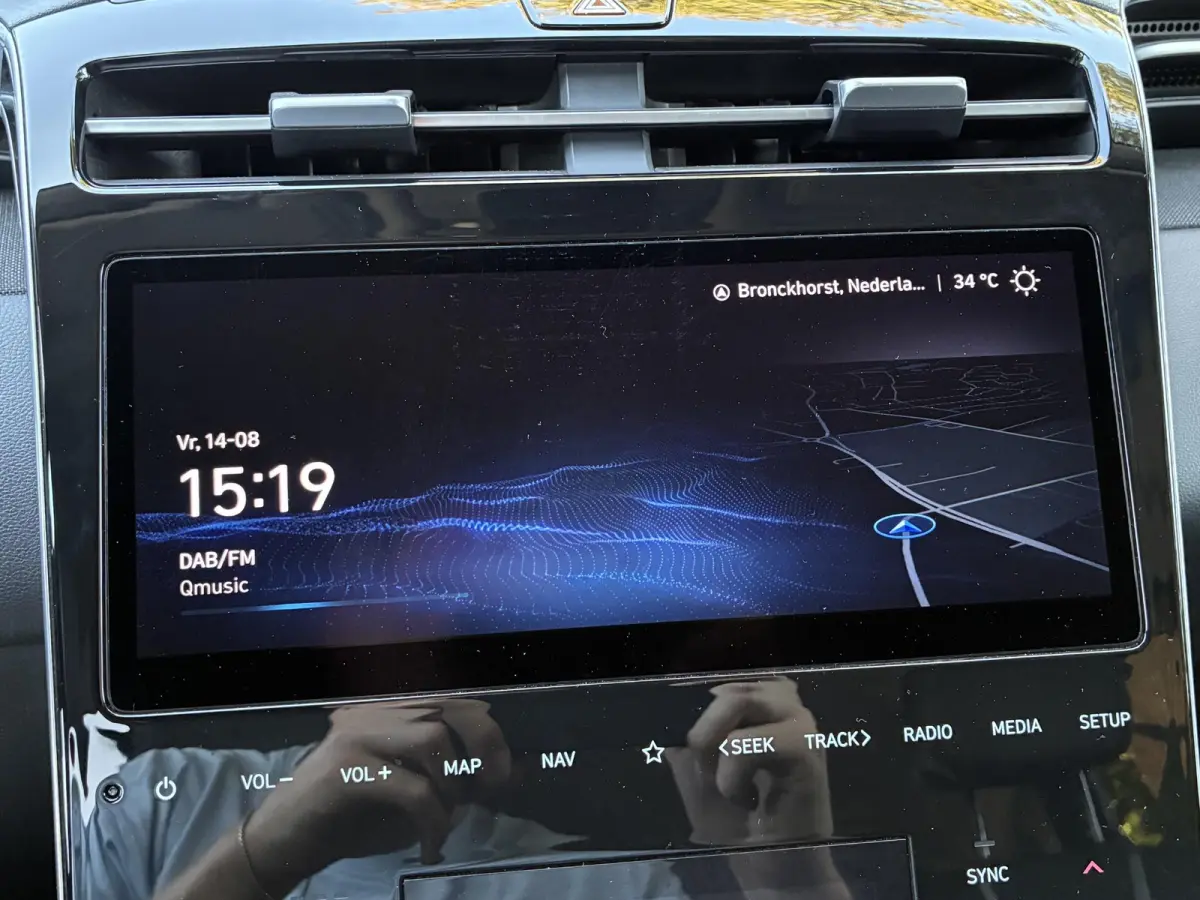 1.6 T-GDI PHEV Comfort 4WD / Premium Lederen Bekleding / Dealer Onderhouden / Stoel-/Stuurverwarming / Achteruitrijcamera / Navigatie / Apple Carplay/Android Auto /