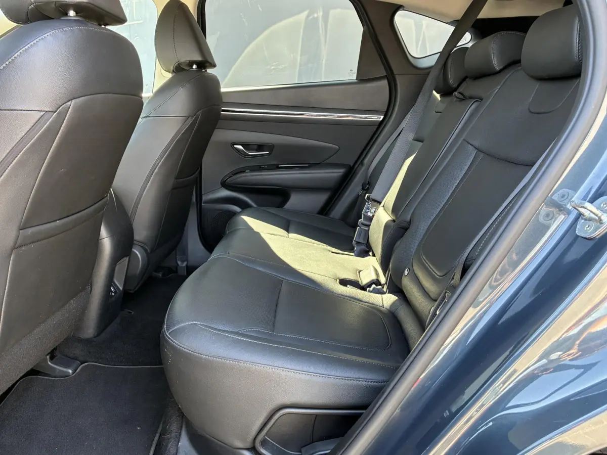 1.6 T-GDI PHEV Comfort 4WD / Premium Lederen Bekleding / Dealer Onderhouden / Stoel-/Stuurverwarming / Achteruitrijcamera / Navigatie / Apple Carplay/Android Auto /