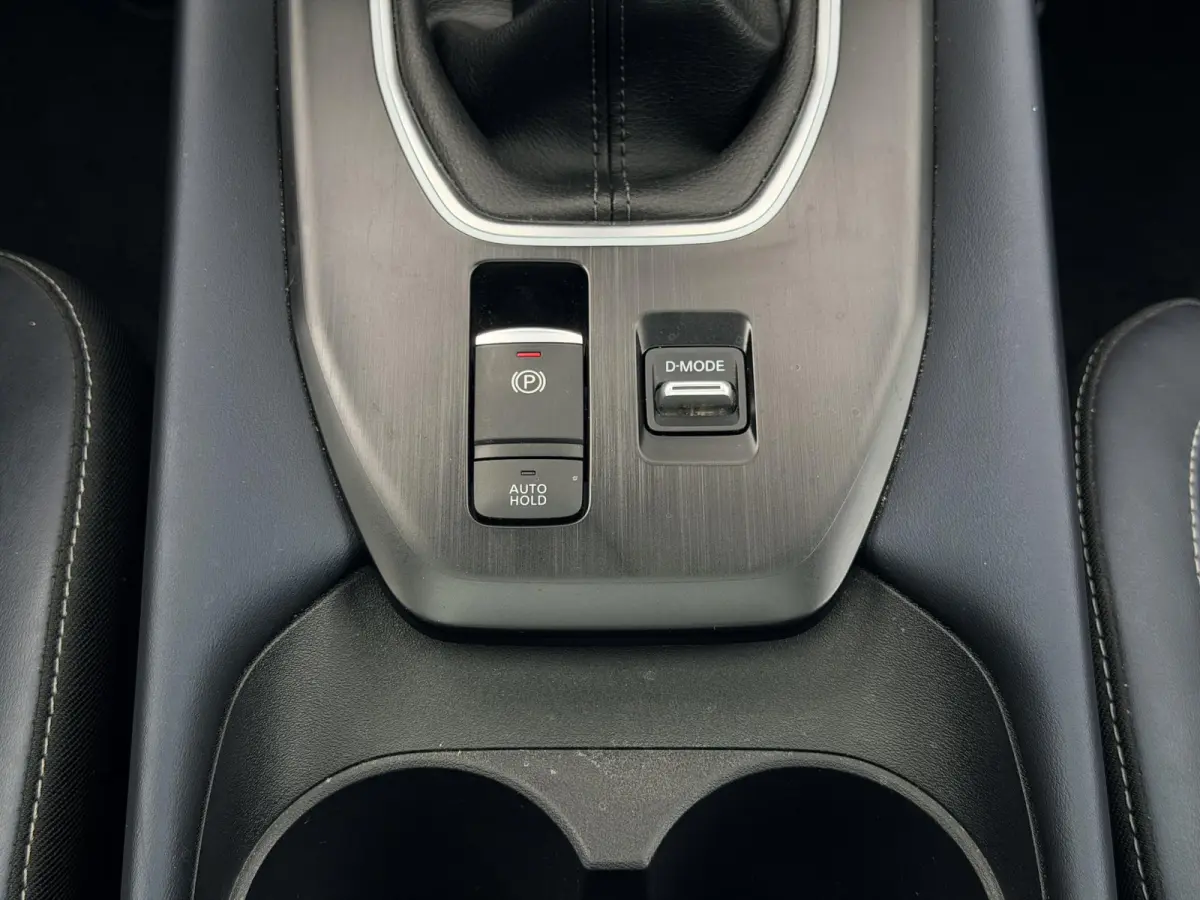 1.3 MHEV Tekna / Trekhaak 1.400 KG / NL Auto / Voorruitverwarming / Panoramadak / Stoel- & Stuurverwarming / 360 Camera / Elek. Achterklep / HUD /