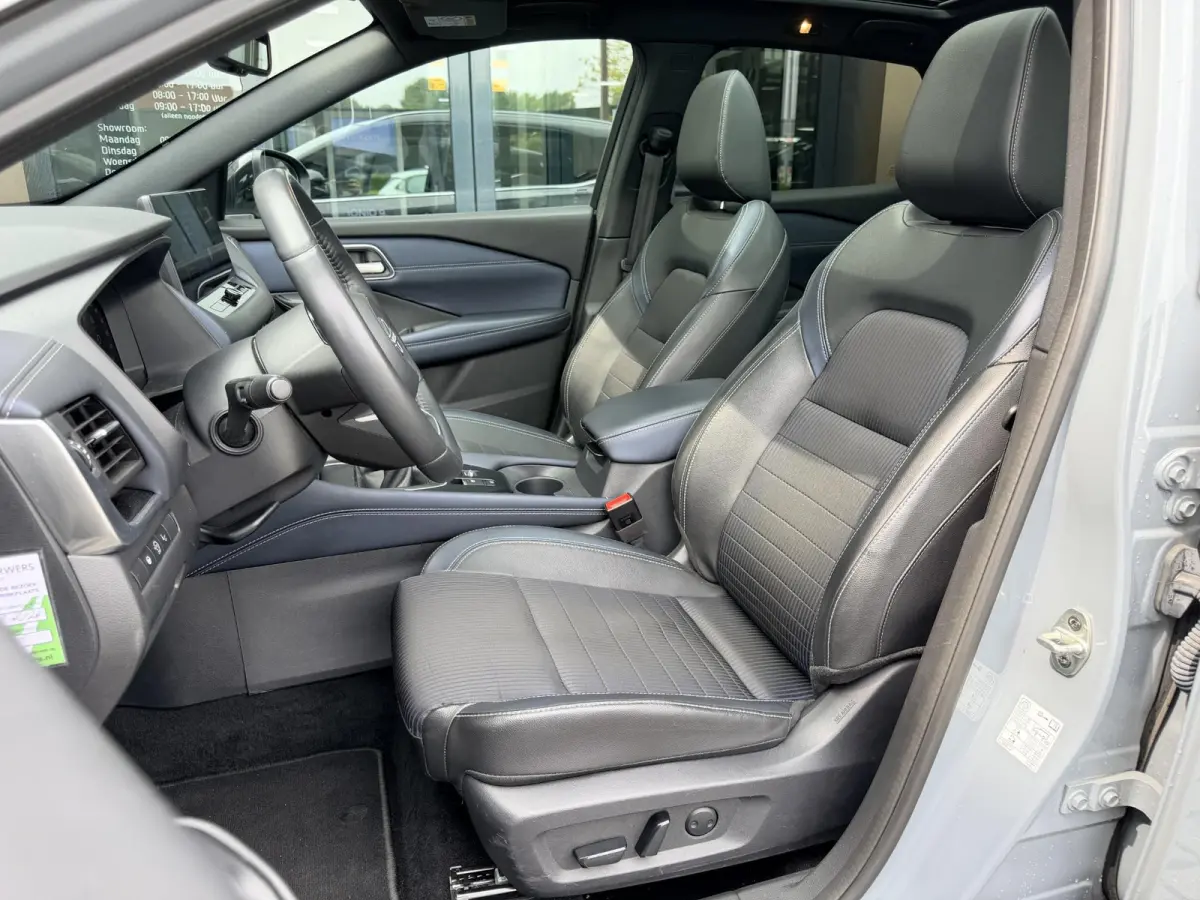1.3 MHEV Tekna / Trekhaak 1.400 KG / NL Auto / Voorruitverwarming / Panoramadak / Stoel- & Stuurverwarming / 360 Camera / Elek. Achterklep / HUD /