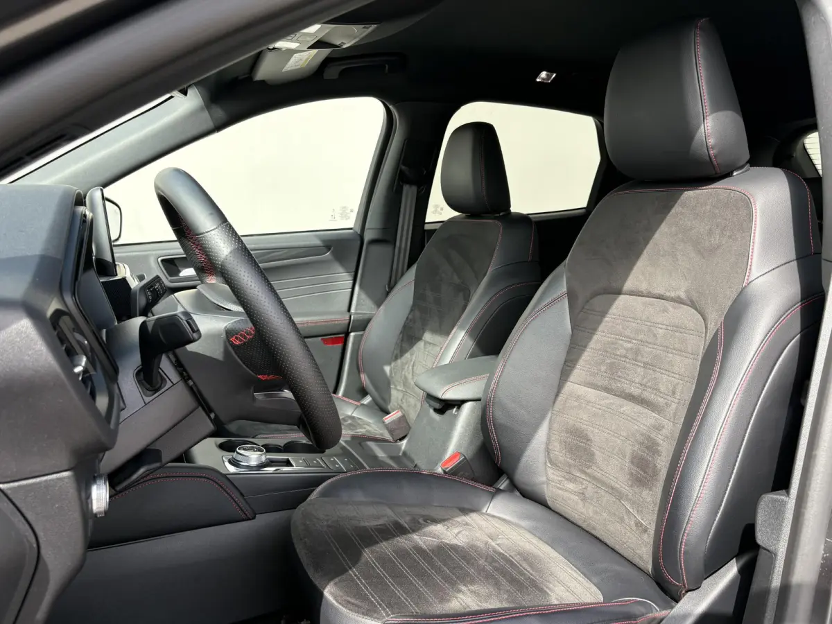 2.5 PHEV ST-Line X / Winter-Pack / Dealer onderhouden / Achteruitrijcamera / Adaptieve Cruise Control / B&O Audio / Apple Carplay/Android Auto / Navigatie /