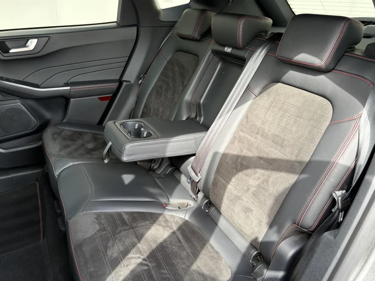 2.5 PHEV ST-Line X / Winter-Pack / Dealer onderhouden / Achteruitrijcamera / Adaptieve Cruise Control / B&O Audio / Apple Carplay/Android Auto / Navigatie /