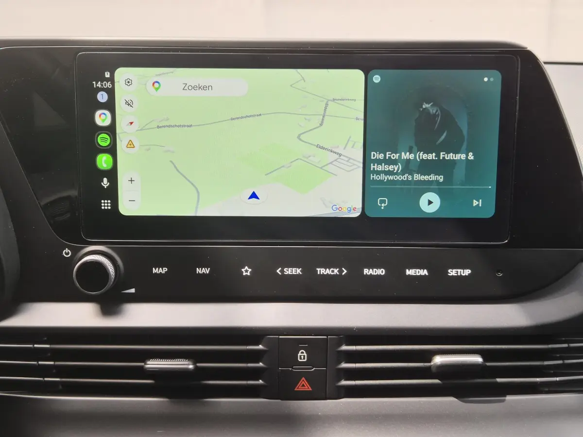 1.0 T-GDI Premium / Fabrieksgarantie tot 03-2030 / Dealer onderhouden / Stuur- & Stoel verwarming / Achteruitrijcamera / Adaptief cruise control / Navigatie / Apple Carplay Android Auto / Cl
