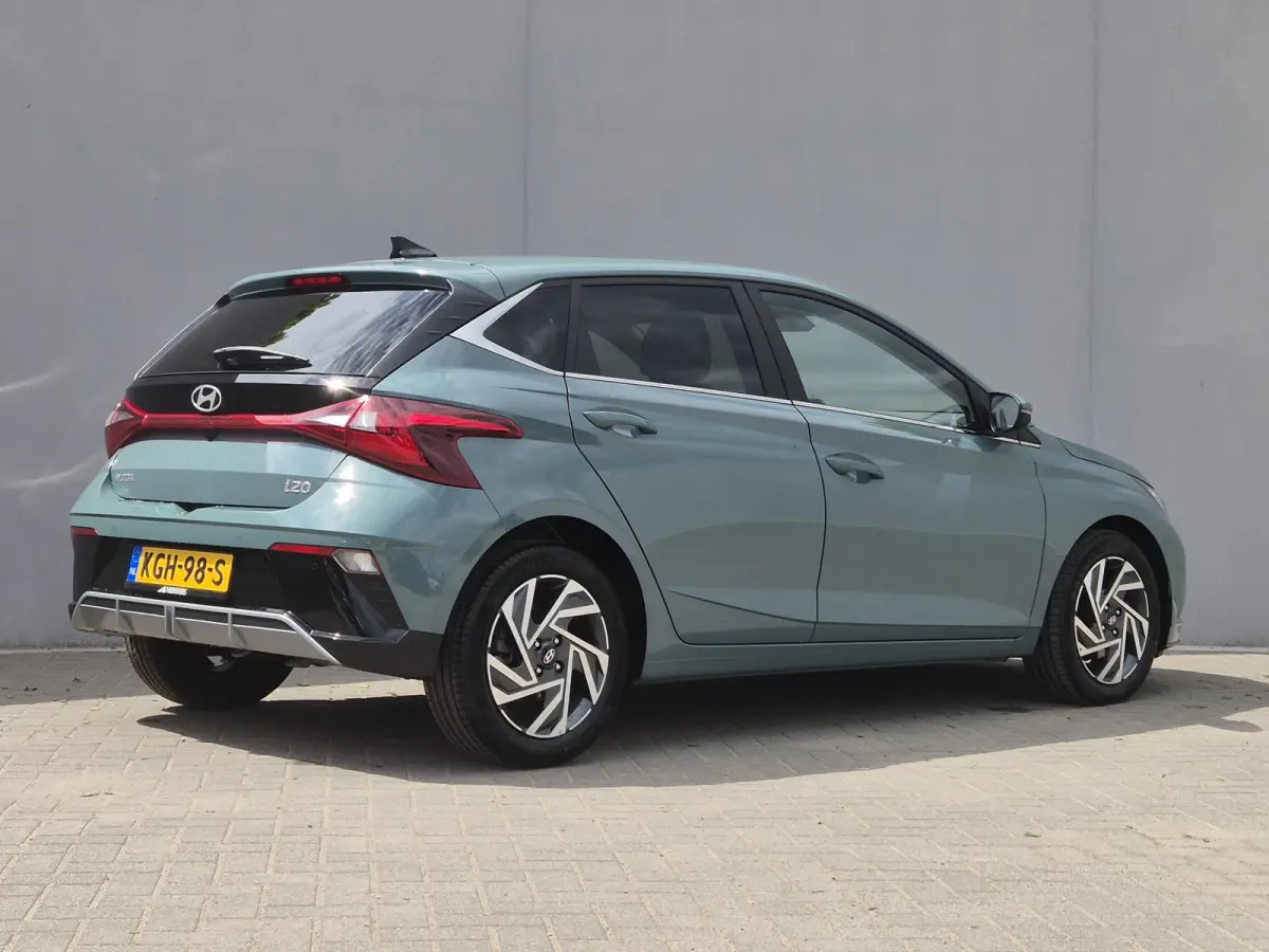 1.0 T-GDI Premium / Fabrieksgarantie tot 03-2030 / Dealer onderhouden / Stuur- & Stoel verwarming / Achteruitrijcamera / Adaptief cruise control / Navigatie / Apple Carplay Android Auto / Cl