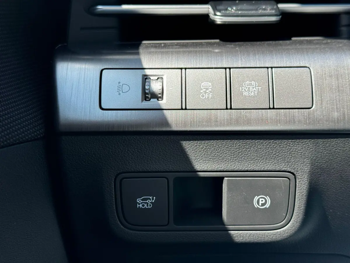 1.6 GDI HEV Premium Sky / Schuif- & Kanteldak / Stoelverkoeling / Stoelverwarming Voor + Achter / 360 Camera / Memory Seat / BOSE Audio /