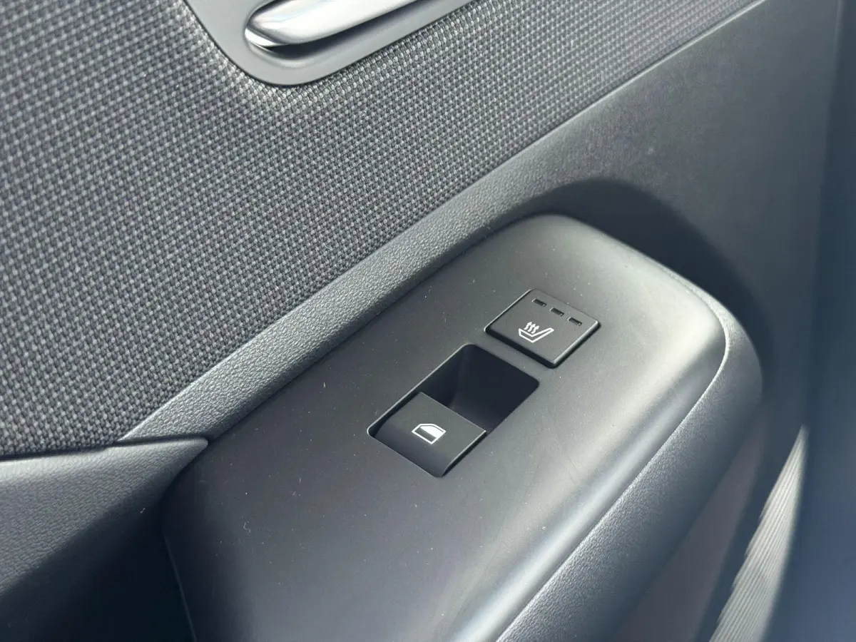 1.6 GDI HEV Premium Sky / Schuif- & Kanteldak / Stoelverkoeling / Stoelverwarming Voor + Achter / 360 Camera / Memory Seat / BOSE Audio /