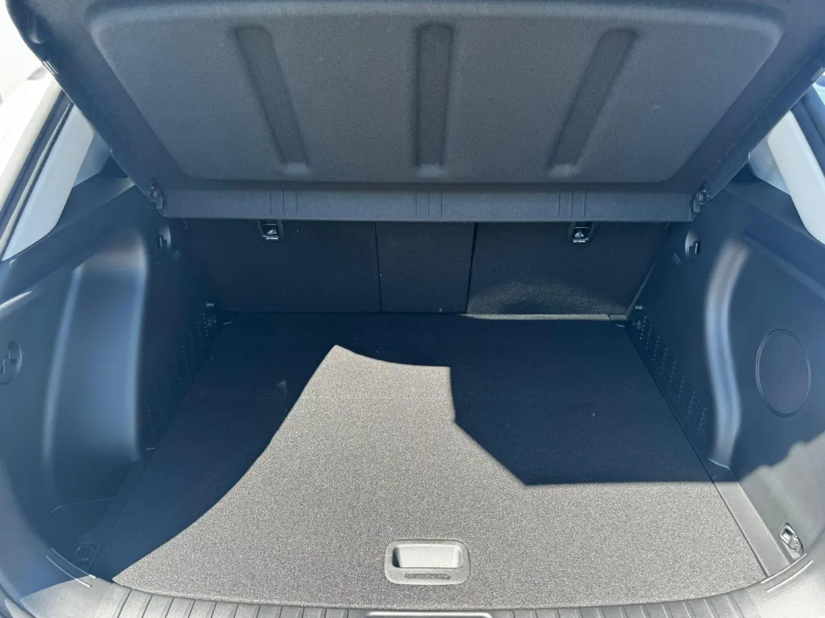 1.6 GDI HEV Premium Sky / Schuif- & Kanteldak / Stoelverkoeling / Stoelverwarming Voor + Achter / 360 Camera / Memory Seat / BOSE Audio /
