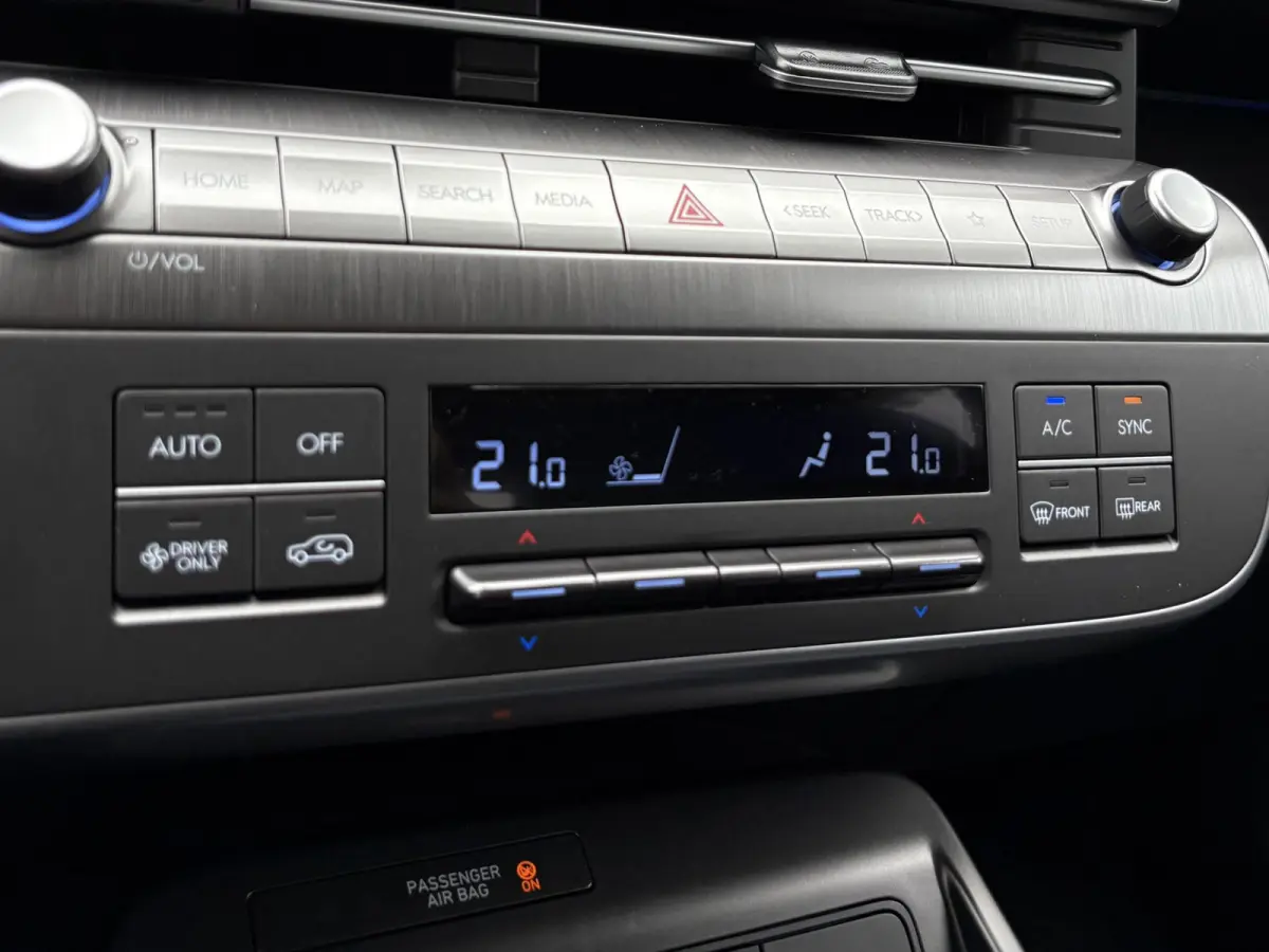 1.6 GDI HEV Comfort Plus / Uit Voorraad Leverbaar / Voorstoelen verwarmd / Apple Carplay/Android Auto / Airco /