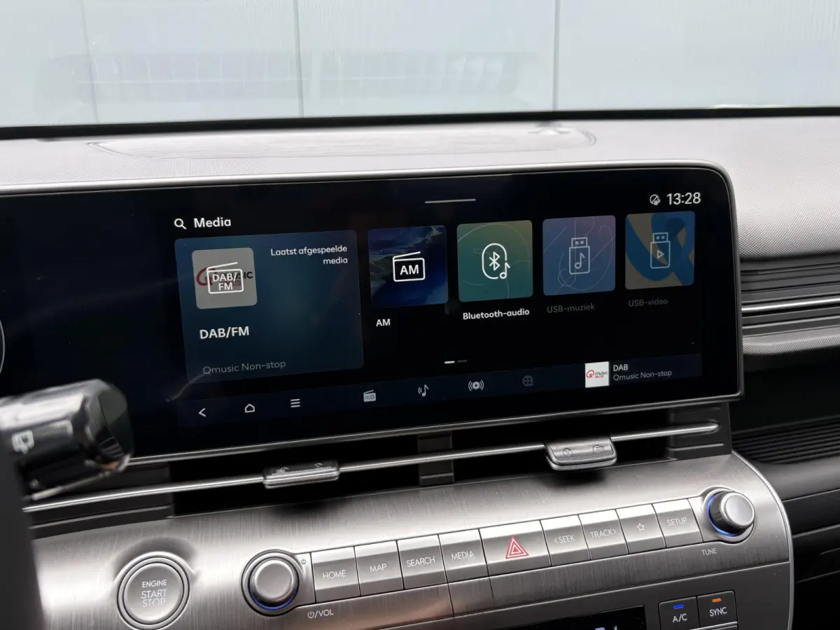 1.6 GDI HEV Comfort Plus / Uit Voorraad Leverbaar / Voorstoelen verwarmd / Apple Carplay/Android Auto / Airco /