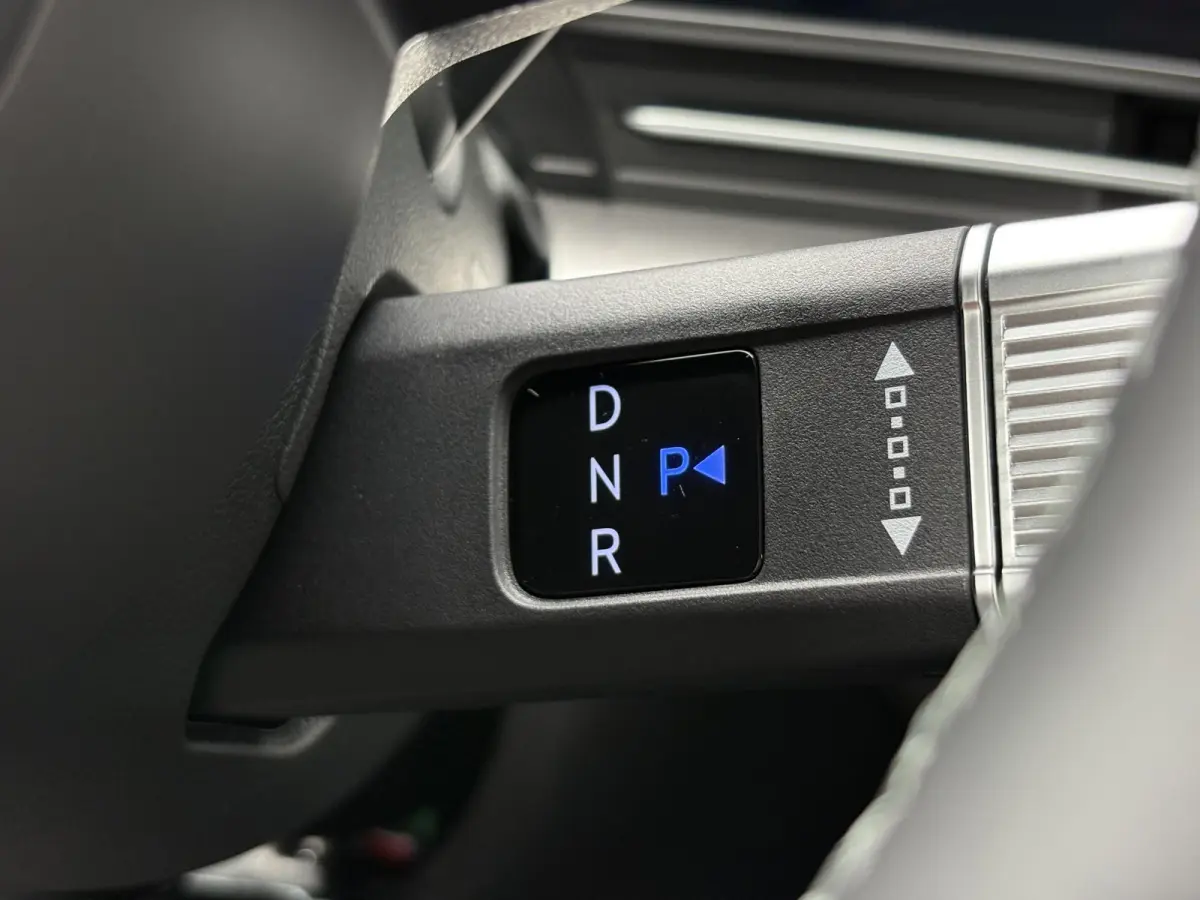 1.6 GDI HEV Comfort Plus / Uit Voorraad Leverbaar / Voorstoelen verwarmd / Apple Carplay/Android Auto / Airco /