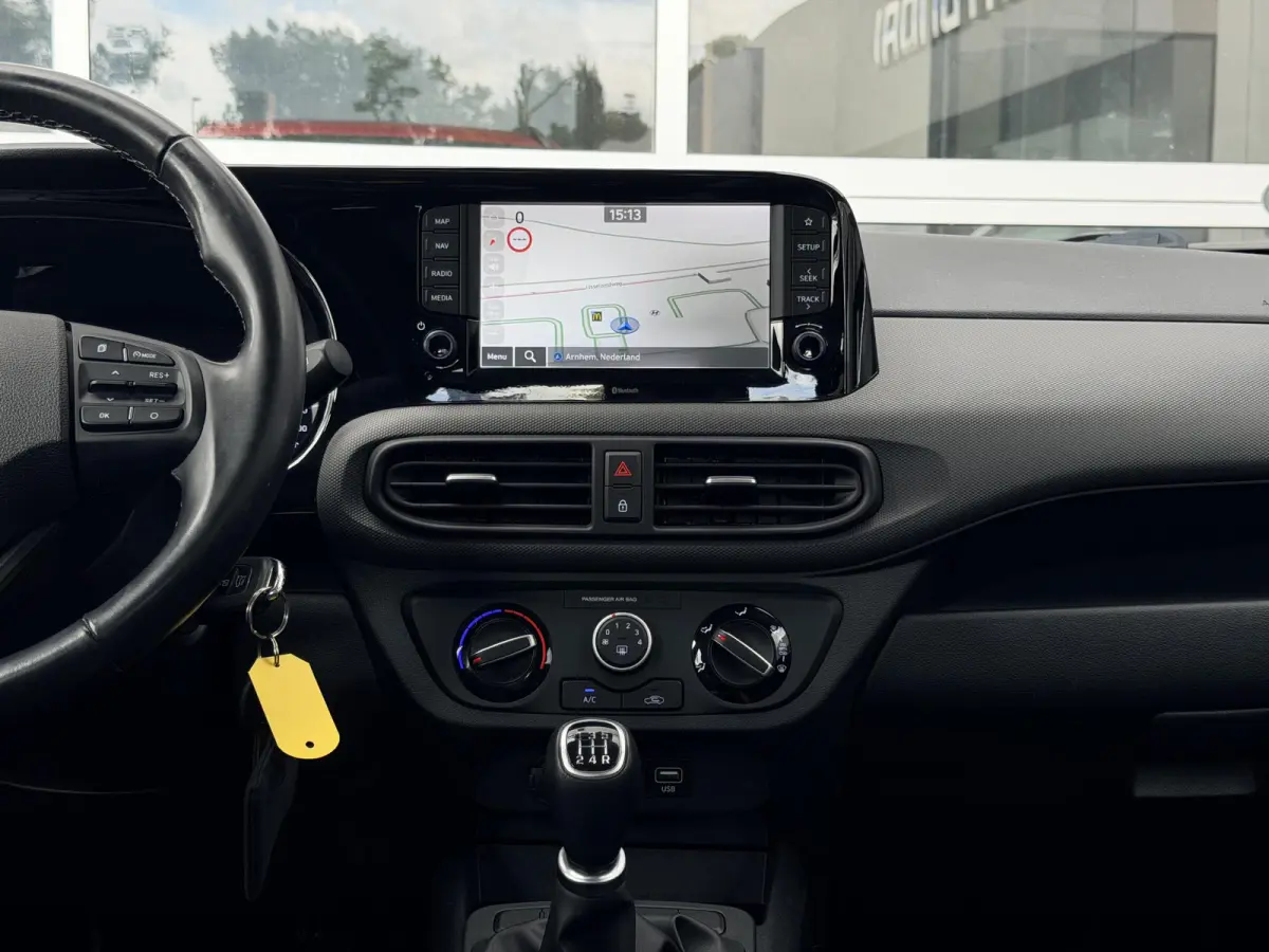 1.0 Comfort Smart / Navigatie / Achteruitrijcamera / Bluelink / Airco / Armsteun / Cruise Control / NL Auto /