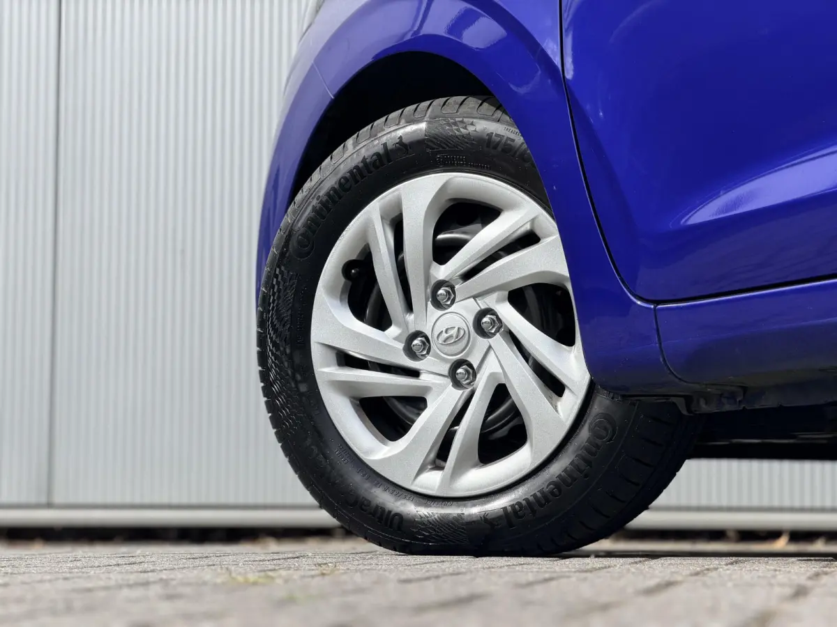 1.0 Comfort Smart / Navigatie / Achteruitrijcamera / Bluelink / Airco / Armsteun / Cruise Control / NL Auto /